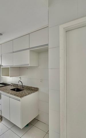 Apartamento à venda com 211m², 3 quartos e 2 vagas Apartamento à venda com 211m², 3 quartos e 2 vagasCozinha e Área de Serviço