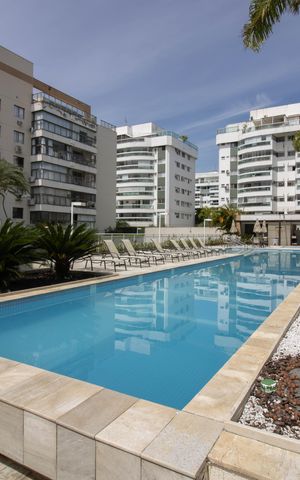 Apartamento à venda com 211m², 3 quartos e 2 vagas Apartamento à venda com 211m², 3 quartos e 2 vagasÁrea comum