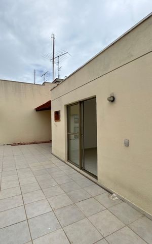 Apartamento à venda com 211m², 3 quartos e 2 vagas Apartamento à venda com 211m², 3 quartos e 2 vagasTerraço