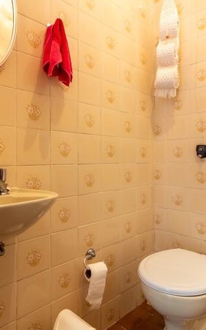 Casa de condomínio à venda com 219m², 3 quartos e 3 vagas Casa de condomínio à venda com 219m², 3 quartos e 3 vagasÁrea de Serviço