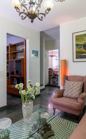 Casa de condomínio à venda com 219m², 3 quartos e 3 vagas Casa de condomínio à venda com 219m², 3 quartos e 3 vagasSala