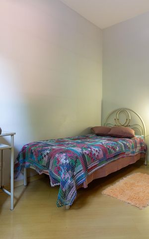 Casa de condomínio à venda com 219m², 3 quartos e 3 vagas Casa de condomínio à venda com 219m², 3 quartos e 3 vagasQuarto 1