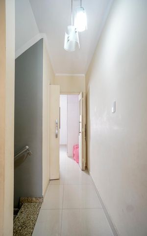 Casa de condomínio à venda com 115m², 3 quartos e 1 vaga Casa de condomínio à venda com 115m², 3 quartos e 1 vagaCorredor dos quartos