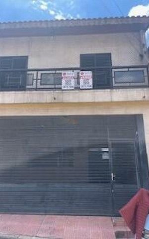 Casa à venda com 130m², 3 quartos e 2 vagas