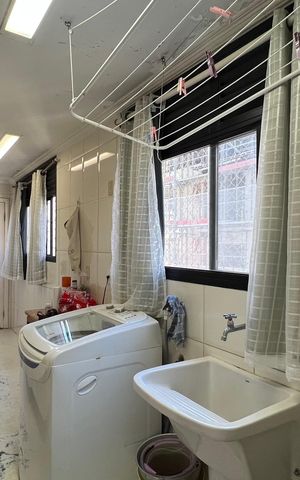 Apartamento à venda com 203m², 4 quartos e 4 vagas Apartamento à venda com 203m², 4 quartos e 4 vagasÁrea de Serviço