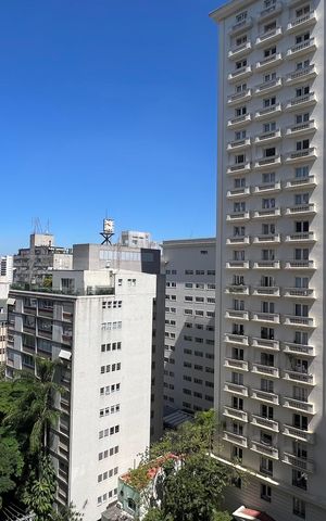 Apartamento à venda com 203m², 4 quartos e 4 vagas Apartamento à venda com 203m², 4 quartos e 4 vagasVaranda