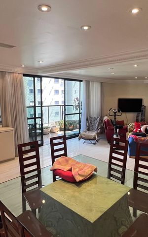 Apartamento à venda com 203m², 4 quartos e 4 vagas Apartamento à venda com 203m², 4 quartos e 4 vagasSala de Jantar