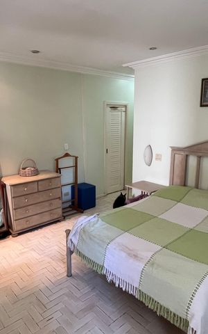 Apartamento à venda com 203m², 4 quartos e 4 vagas Apartamento à venda com 203m², 4 quartos e 4 vagasSuite 2