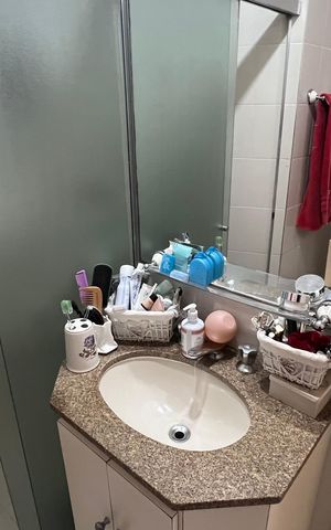 Apartamento à venda com 203m², 4 quartos e 4 vagas Apartamento à venda com 203m², 4 quartos e 4 vagasBanheiro da Suíte 1