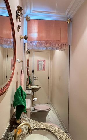 Apartamento à venda com 203m², 4 quartos e 4 vagas Apartamento à venda com 203m², 4 quartos e 4 vagasLavabo