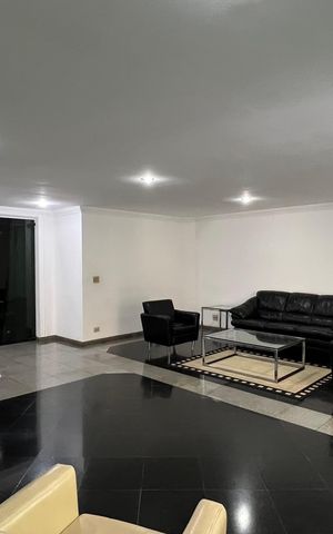 Apartamento à venda com 203m², 4 quartos e 4 vagas Apartamento à venda com 203m², 4 quartos e 4 vagasHall de entrada