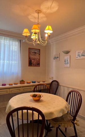 Apartamento à venda com 203m², 4 quartos e 4 vagas Apartamento à venda com 203m², 4 quartos e 4 vagasCopa