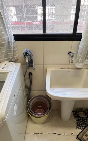 Apartamento à venda com 203m², 4 quartos e 4 vagas Apartamento à venda com 203m², 4 quartos e 4 vagasÁrea de Serviço