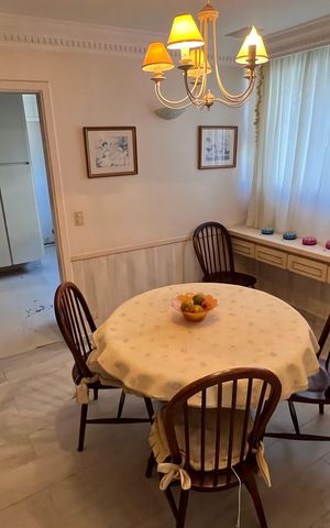Apartamento à venda com 203m², 4 quartos e 4 vagas Apartamento à venda com 203m², 4 quartos e 4 vagasCopa