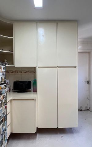 Apartamento à venda com 203m², 4 quartos e 4 vagas Apartamento à venda com 203m², 4 quartos e 4 vagasCozinha