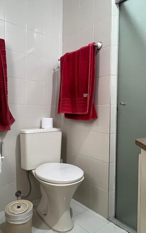 Apartamento à venda com 203m², 4 quartos e 4 vagas Apartamento à venda com 203m², 4 quartos e 4 vagasBanheiro da Suíte 1