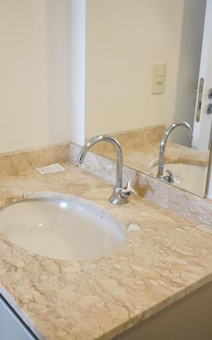 Apartamento à venda com 55m², 2 quartos e 1 vagaBanheiro 