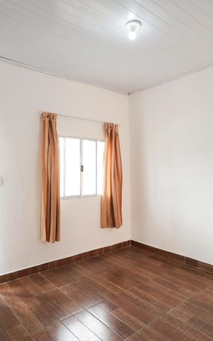 Casa para alugar com 78m², 1 quarto e sem vaga Casa para alugar com 78m², 1 quarto e sem vagaSala