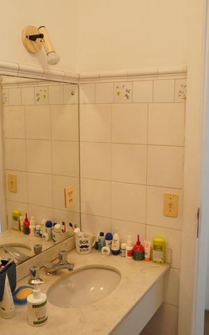 Casa à venda com 320m², 3 quartos e 2 vagasBanheiro do Quarto 1