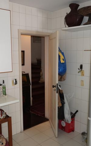 Casa à venda com 320m², 3 quartos e 2 vagasCozinha