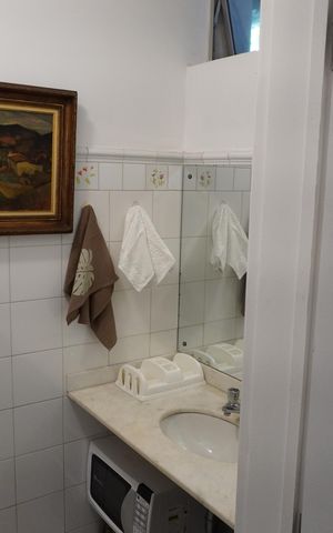 Casa à venda com 320m², 3 quartos e 2 vagasBanheiro de Serviço
