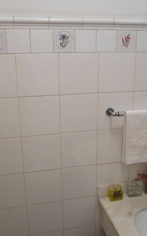 Casa à venda com 320m², 3 quartos e 2 vagasBanheiro do Quarto 1