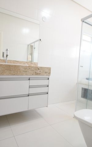 Casa à venda com 336m², 3 quartos e 4 vagasBanheiro 1