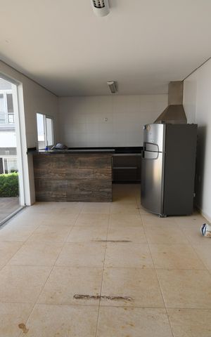 Casa à venda com 336m², 3 quartos e 4 vagasChurrasqueira