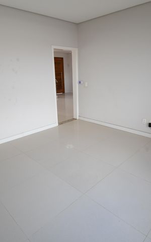 Casa à venda com 336m², 3 quartos e 4 vagasSala TV