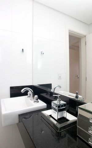 Apartamento à venda com 84m², 2 quartos e 2 vagasBanheiro 2