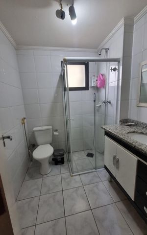 Apartamento à venda com 90m², 3 quartos e 2 vagas Apartamento à venda com 90m², 3 quartos e 2 vagasBanheiro