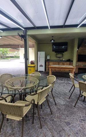 Apartamento à venda com 90m², 3 quartos e 2 vagas Apartamento à venda com 90m², 3 quartos e 2 vagasÁrea externa
