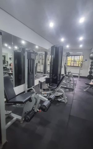 Apartamento à venda com 90m², 3 quartos e 2 vagas Apartamento à venda com 90m², 3 quartos e 2 vagasÁrea externa