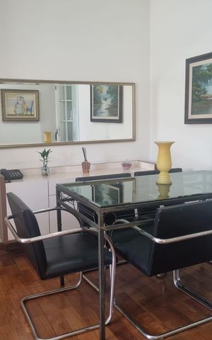 Apartamento à venda com 90m², 3 quartos e 2 vagas Apartamento à venda com 90m², 3 quartos e 2 vagasSala