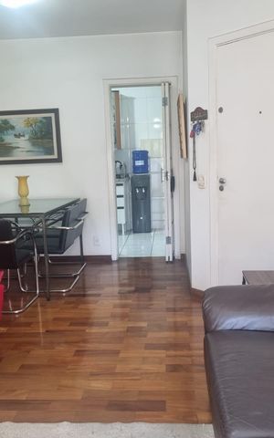 Apartamento à venda com 90m², 3 quartos e 2 vagas Apartamento à venda com 90m², 3 quartos e 2 vagasSala