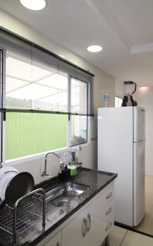 Casa à venda com 129m², 2 quartos e 2 vagasCozinha