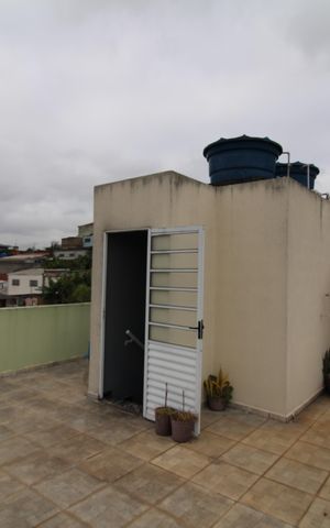 Casa à venda com 129m², 2 quartos e 2 vagasQuintal