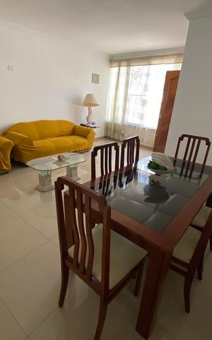 Casa à venda com 180m², 3 quartos e 1 vagaSala