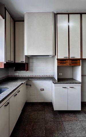Apartamento à venda com 161m², 2 quartos e 3 vagasCozinha
