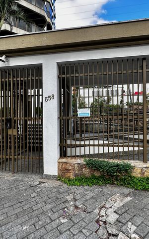 Apartamento à venda com 161m², 2 quartos e 3 vagasFachada