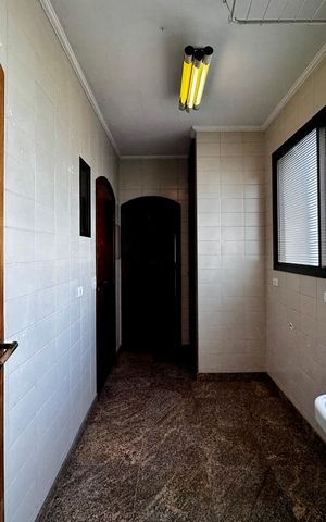 Apartamento à venda com 161m², 2 quartos e 3 vagasÁrea de Serviço