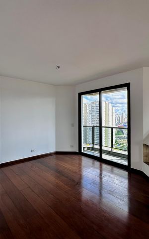 Apartamento à venda com 161m², 2 quartos e 3 vagasSala