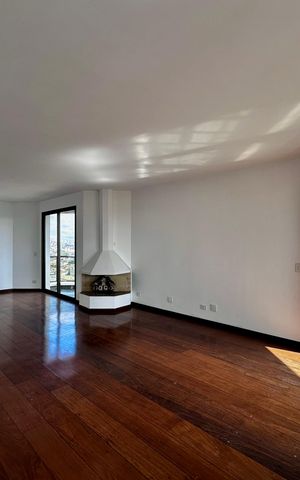 Apartamento à venda com 161m², 2 quartos e 3 vagasSala