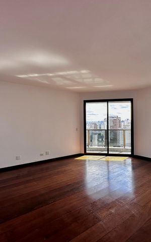 Apartamento à venda com 161m², 2 quartos e 3 vagasSala