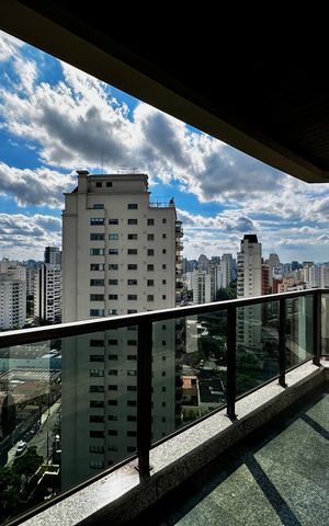 Apartamento à venda com 161m², 2 quartos e 3 vagasSacada