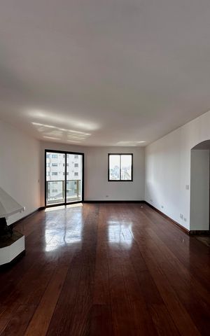 Apartamento à venda com 161m², 2 quartos e 3 vagasSala