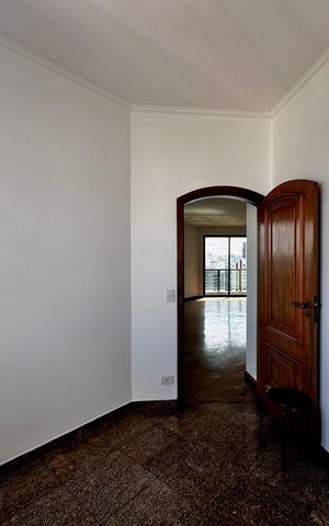 Apartamento à venda com 161m², 2 quartos e 3 vagasCopa