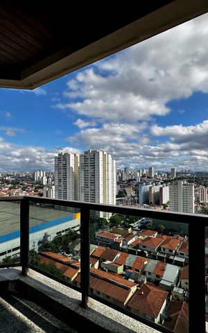 Apartamento à venda com 161m², 2 quartos e 3 vagasSacada