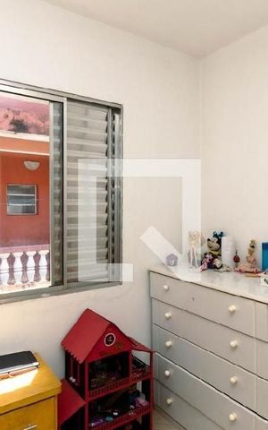 Casa à venda com 180m², 3 quartos e 4 vagas Casa à venda com 180m², 3 quartos e 4 vagasQuarto 3
