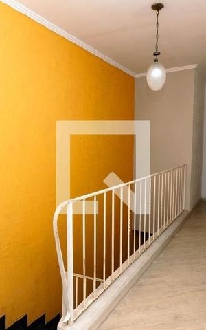 Casa à venda com 180m², 3 quartos e 4 vagas Casa à venda com 180m², 3 quartos e 4 vagasCorredor